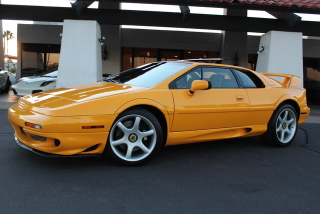 Illustration for article titled Esprit or 996 Turbo: What Are Better Car Options for the Price of an Old NSX?